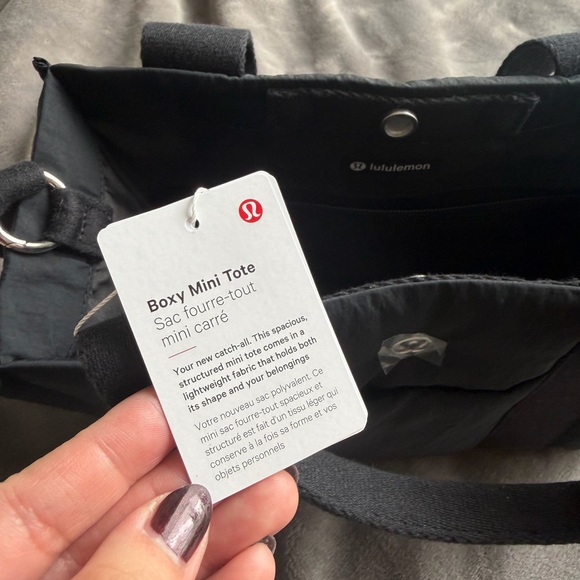 Boxy Mini Tote Bag 4.5L Black - Picture 8 of 8